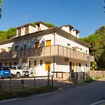 Apartamento Modern With A Lovely Patio